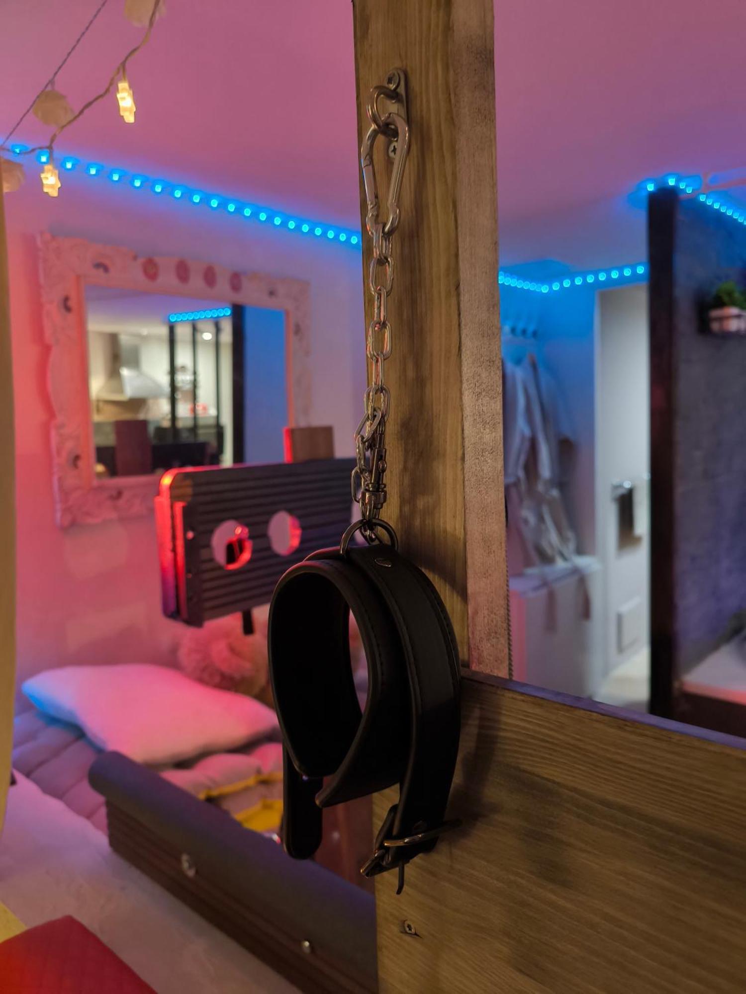 Love-Room Discret 40 M2 Bormes Les Mimosas Village Avec Terrasse Extérieur photo